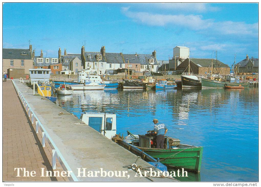 UNITED KINGDOM-SCOTLAND-THE INNER HARBOUR ARBROATH;2 POSTCARDS,UNCIRCULATED - Angus