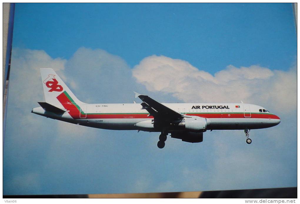 AIRBUS A 320      AIR PORTUGAL    CS TNC - 1946-....: Moderne