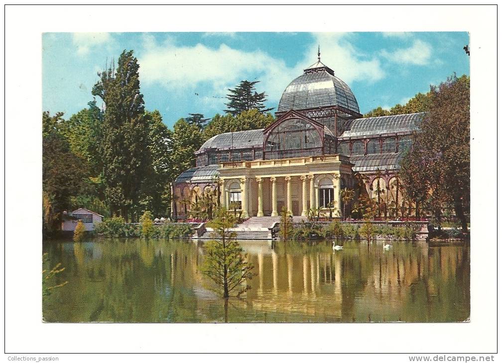 Cp, Espagne, Madrid, Parc Du Retiro, Bassin Et Palais De Cristal - Madrid