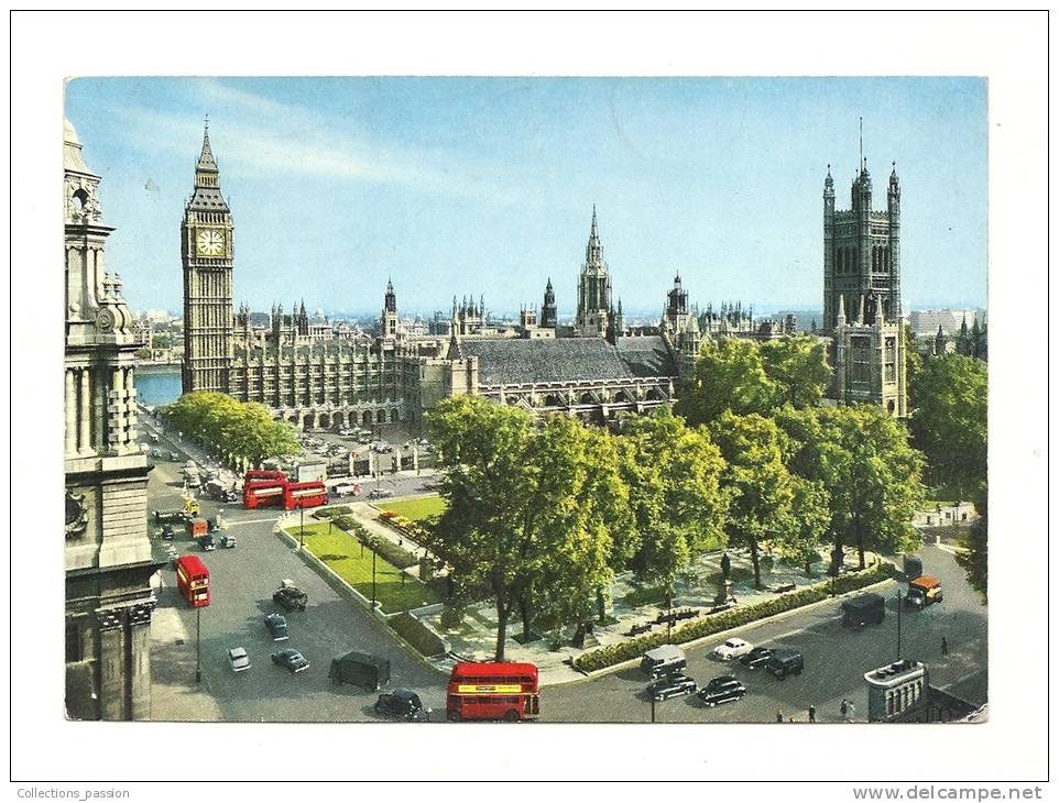 Cp, Angleterre, Londres, The Houses Of Parliament And Parliament Square,  Voyagée 1962 - Houses Of Parliament