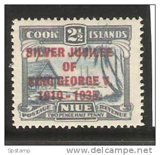 Niue 1935 Silver Jubilee 2 & 1/2d. Scene Mint - Narrow First E  Variety - Niue