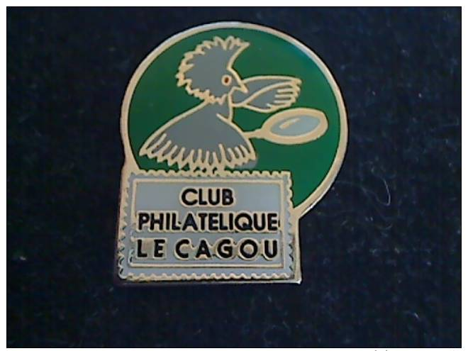 1 PIN´S CLUB PHILATELIQUE LE CAGOU OISEAU - Associations