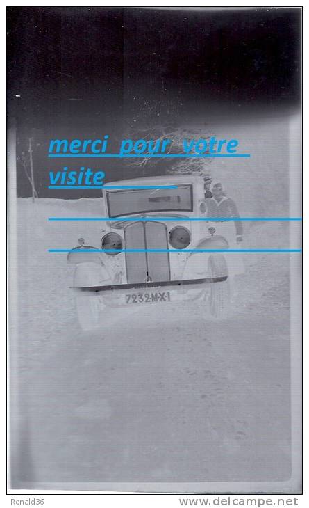 Photo Négatif : Photographie Voiture Automobile RENAULT  ( Femme  ) - Automobili