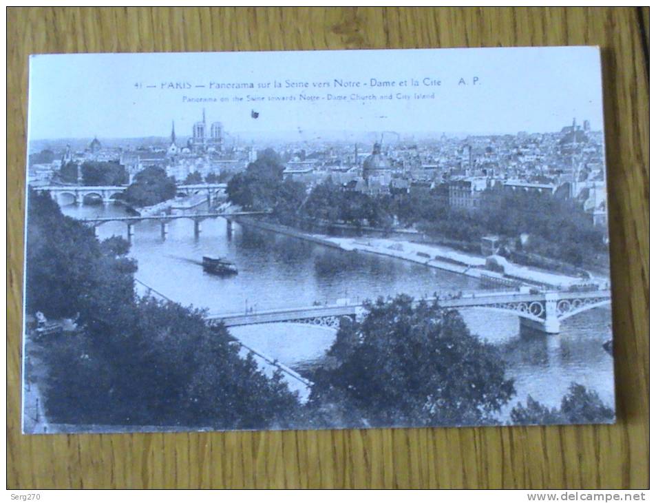 PARIS LA SEINE VERS NOTRE DAME DE LA CITE - La Seine Et Ses Bords