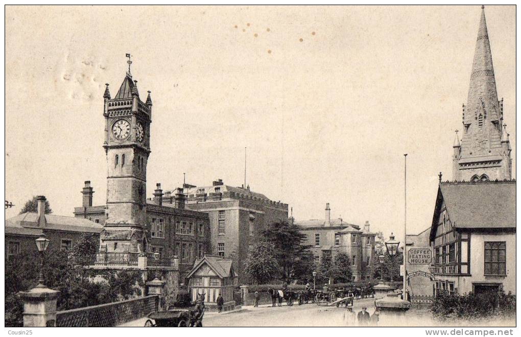 ANGLETERRE - SALISBURY - The Clock Tower And Infirmary - Salisbury