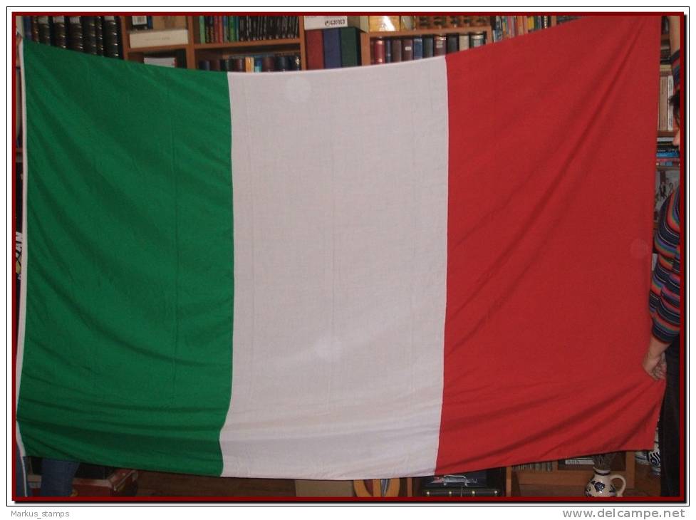 Italy - Italian Big Cotton Flag 226cm X 147cm / 89" X 58" - Flags