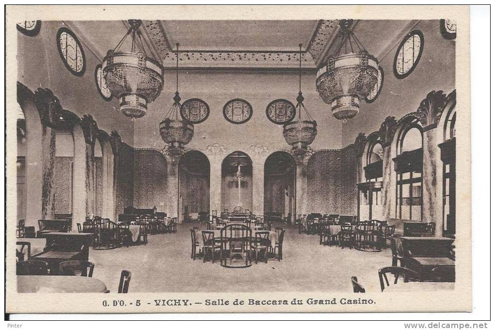 Salle De Baccara Du Grand CASINO - VICHY - Casinos