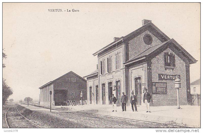 51 / VERTUS / LA GARE / INTERIEUR / TRES BEAU PLAN  / RARE + - Vertus