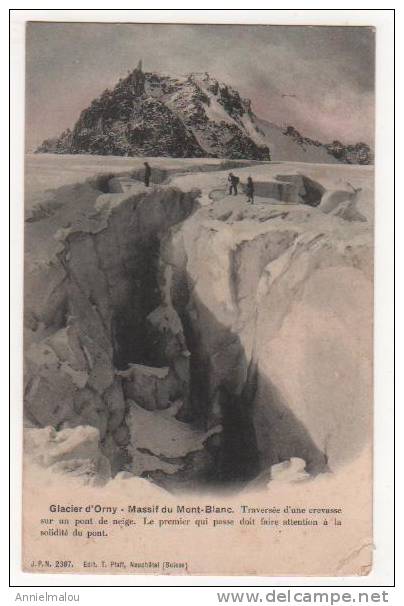 GLACIER D'ORNY - MASSIF DU MONT BLANC  - Traversée D' Une Crevasse - Travers