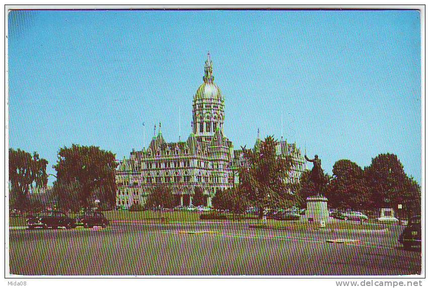 THE STATE CAPITOL AT HARTFORD. CONNECTICUT. VOITURES - Hartford