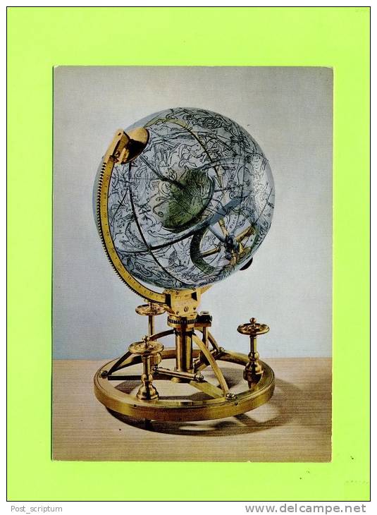 Thème - Astronomie - Glass Celestial Globe Made By Cowley Of London In 1739 - Astronomy