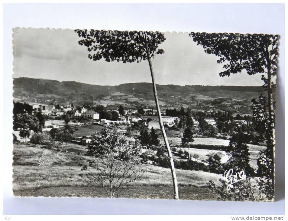 CPSM (63) Puy De Dôme - CUNLHAT - Vue Générale - Cunlhat