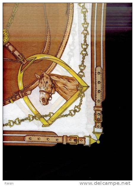 Foulard   Ancien " Equitation "  Chevaux  Horse Harnais Etriers  76 Cm BE - Fulares