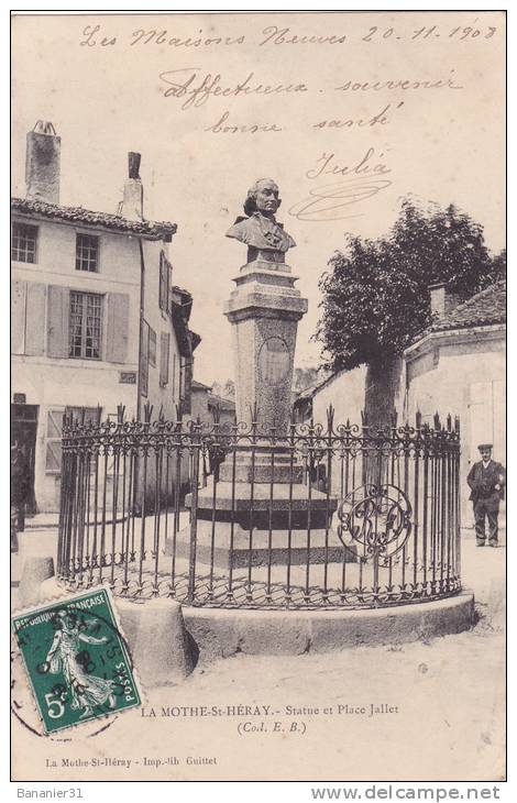 CPA 79 @ LA MOTHE SAINT HERAY @ Statue Et Place Jallet @ - La Mothe Saint Heray