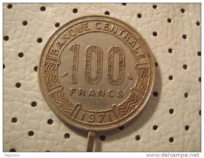 CAMEROON 100 Francs 1971 # 6 - Kameroen