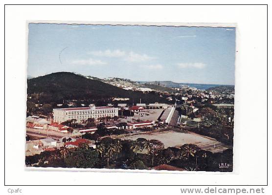 Nouvelle Calédonie - Nouméa , La Caserne Et La Plage Bir Hakeim - Nouvelle Calédonie