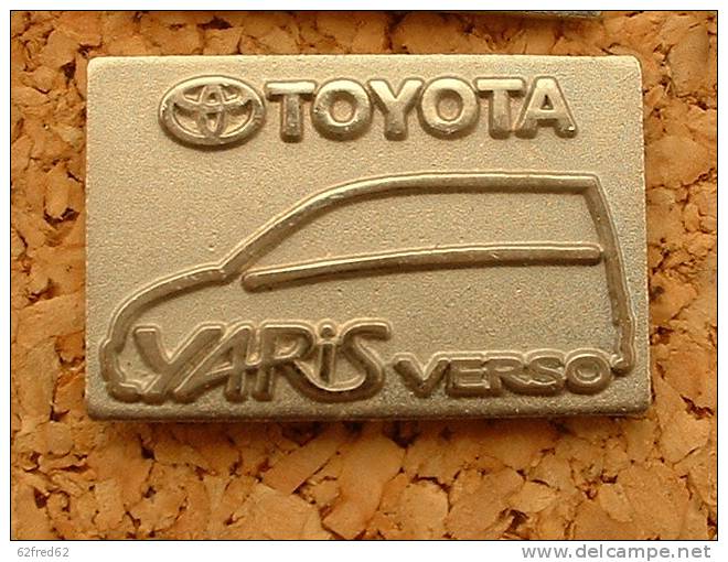 Pin´s TOYOTA YARIS VERSO - Toyota