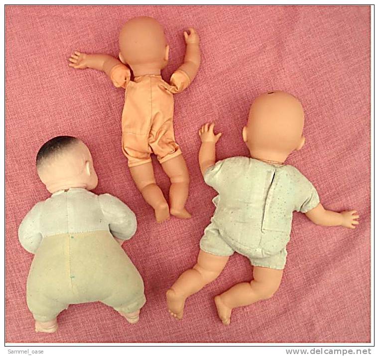 3 Alte Baby-Kunststoffpuppen , Beweglich - Ca. 30 Cm - Puppen