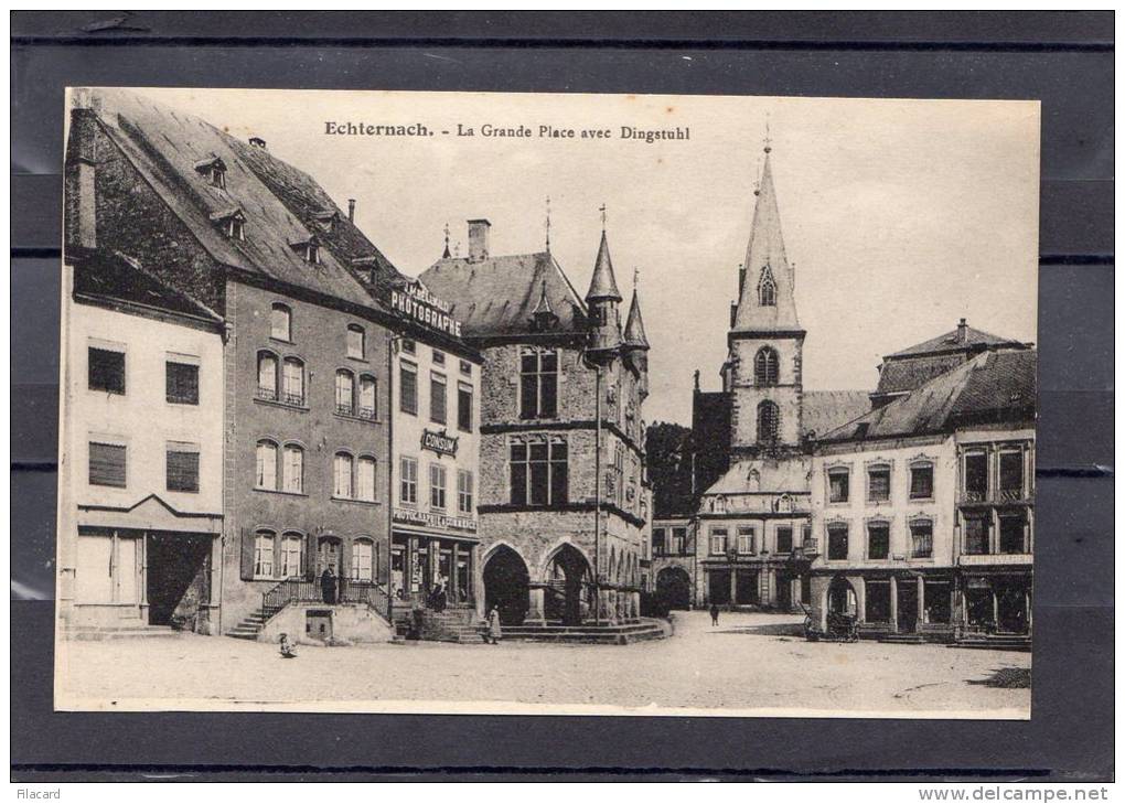 27961   Lussemburgo,   Echternach,  La  Grande  Place  Avec  Dindstuhl,  NV - Echternach