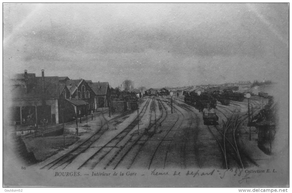 Intérieur De La Gare - Bourges