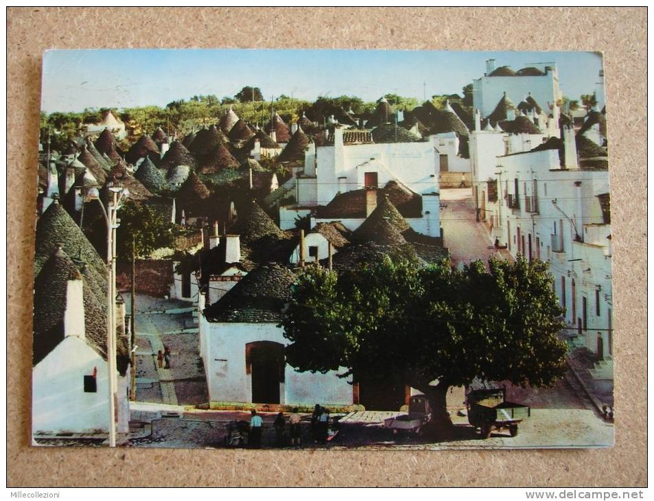 Ba1045)   Alberobello - Trulli - Bari