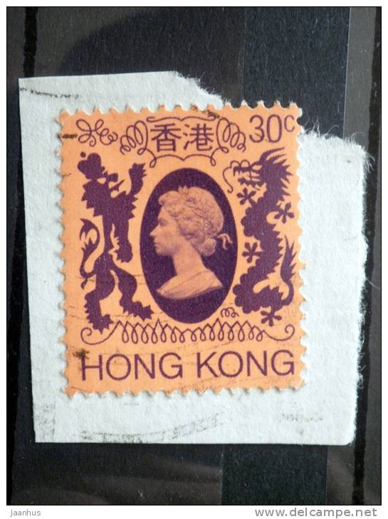Hong Kong - 1982 - Mi.nr.390 - Used - Queen Elizabeth II - Definitives - On Paper - Used Stamps