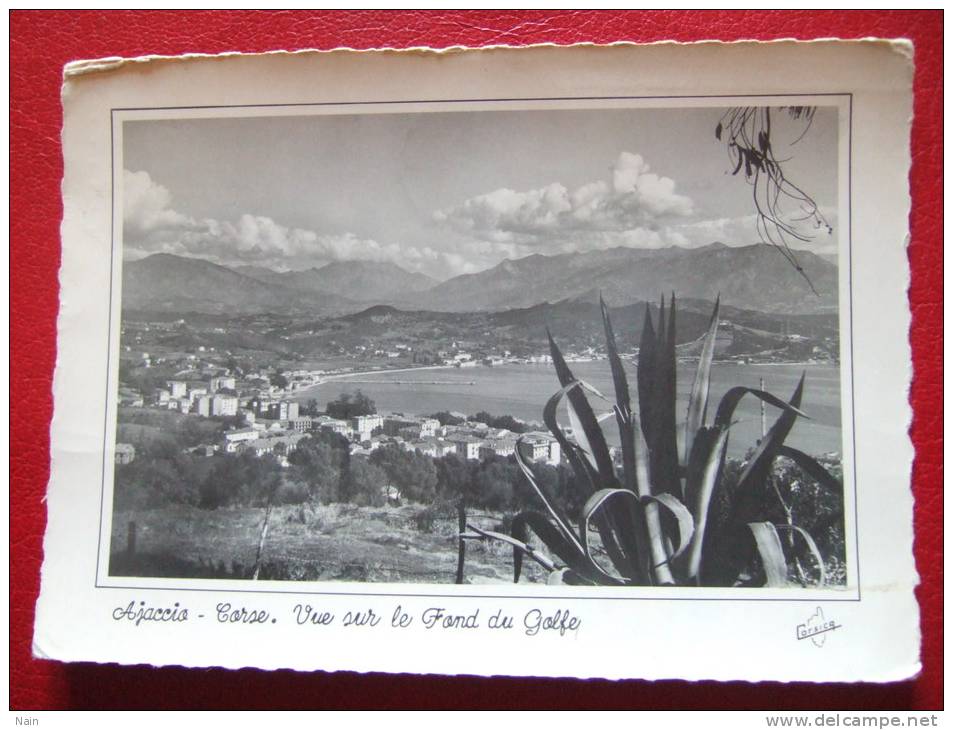 20 - AJACCIO - CORSE - VUE SUR LE FOND DU GOLFE - - Ajaccio