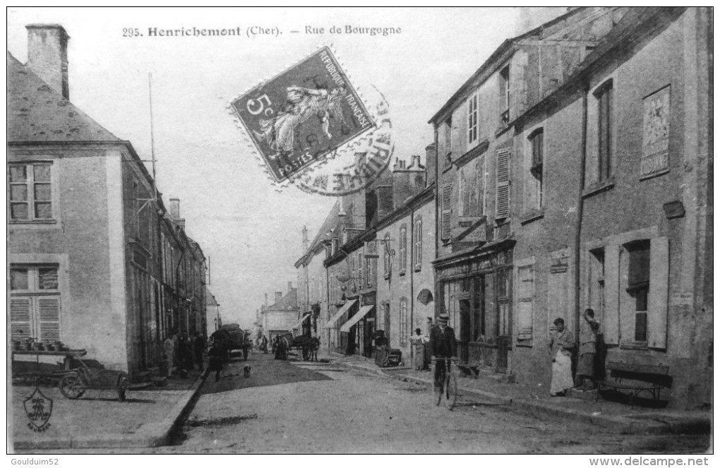 Rue De Bourgogne - Henrichemont