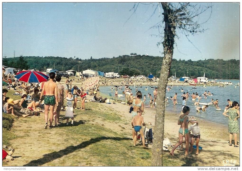 Corrèze - 19- Neuvic D´ussel  Le Lac Et La Plage Animée - Ussel