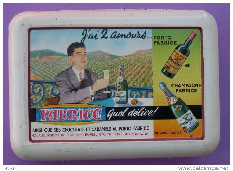 CHAMPAGNE - PORTO - FABRICE - CHOCOLAT CARAMEL - BOITE METAL AVANT 1960 - VIGNOBLE - Scatole