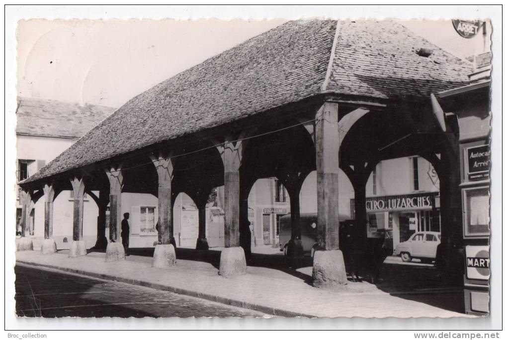 Luzarches, La Halle, 1956, N° 2, Pub. Martini, Automobile, Simca Aronde - Luzarches