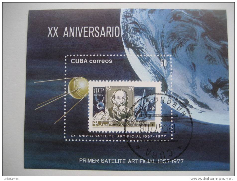 CUBA  1977  20th ANNIVERSARY OF THE FIRST ARTIFICIAL SATELITE  MINIATURE  SHEET - Other & Unclassified