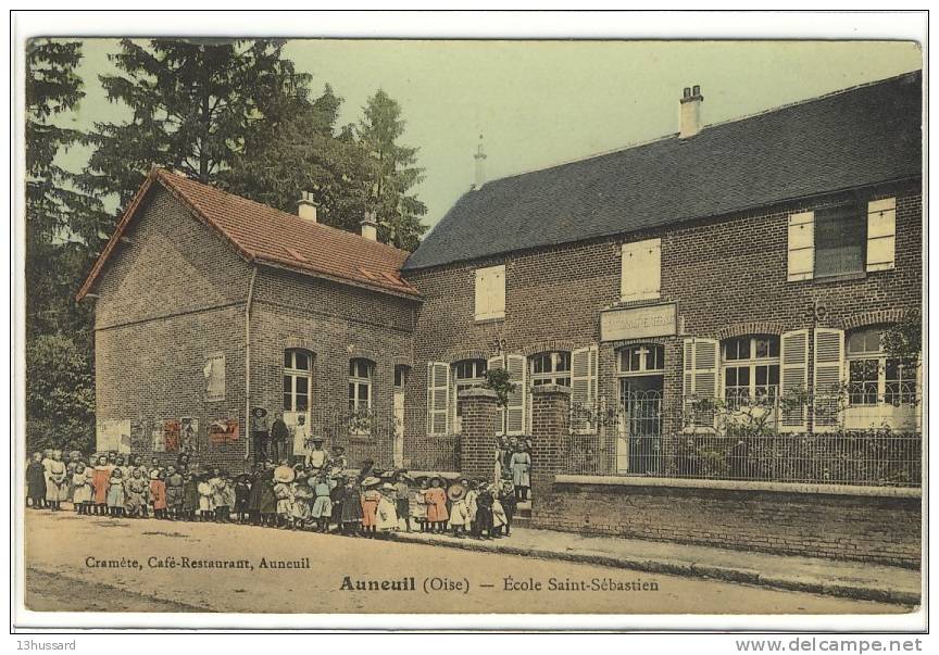 Carte Postale Ancienne Auneuil - Ecole Saint Sébastien - Enfants, élèves, Classe - Auneuil