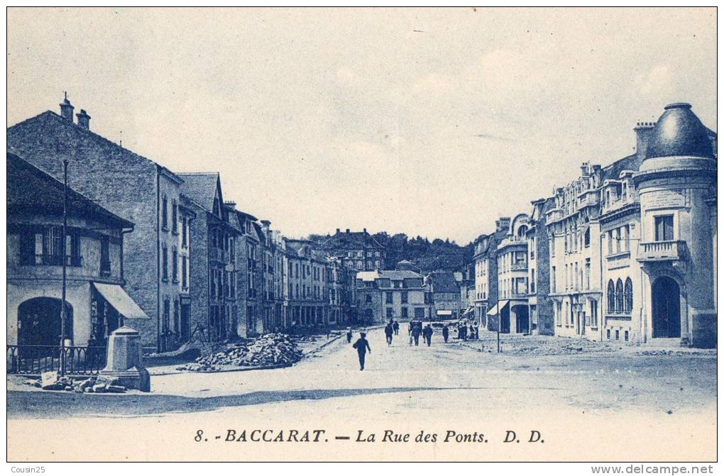 54 BACCARAT - La Rue Des Ponts - Baccarat