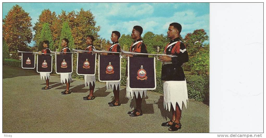 Fiji - Fiji Police Force Fanfare Trumpeters.  B-1043 - Fidschi