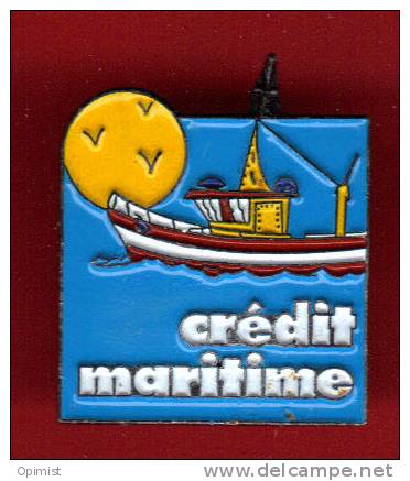 21971-pin's Banque.bateau.peche.credit Maritime. - Banche