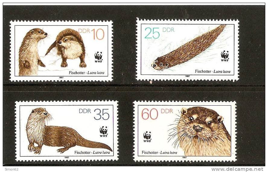 ANIMAUX A FOURRURE Timbres Neuf Xx - Nager