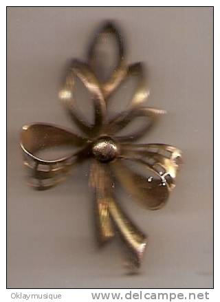 Broche (fleure) - Broschen