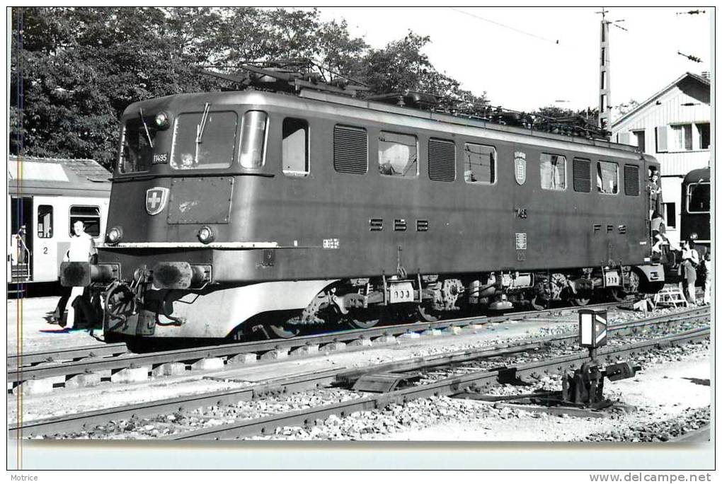 CHEMINS DE FER SUISSE  - Train Ae 6/6 11495 à Bülach (photo En 1976  Format Carte Ancienne) - Bülach