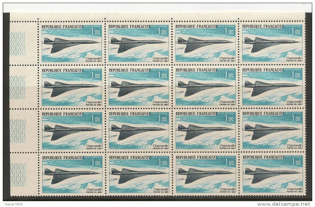 (d) Lot de 58 timbres POSTE AERIENNE