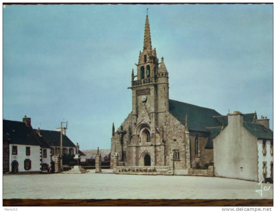 29 - GUERLESQUIN - Eglise Saint-Tenenan - Clocher Du XVI°siècle. (CPSM) - Guerlesquin