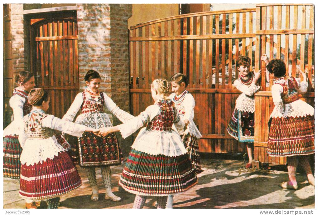 PN43 Danse Popular Costumes Sioagard Used Perfect Shape 2 Scans - Dance