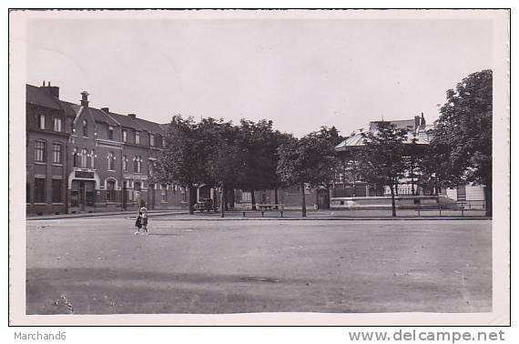 MERVILLE PLACE DU KIOSQUE Editeur G Réant - Merville