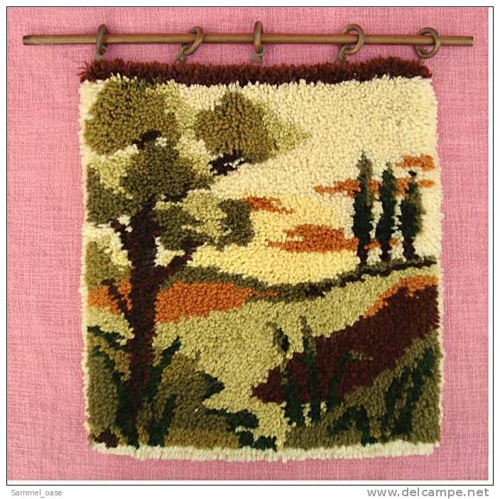 Kleiner Deko-Wandteppich  -  Motiv Bäume , Mit Holzstange , Ca. 38 X 42 Cm - Rugs, Carpets & Tapestry