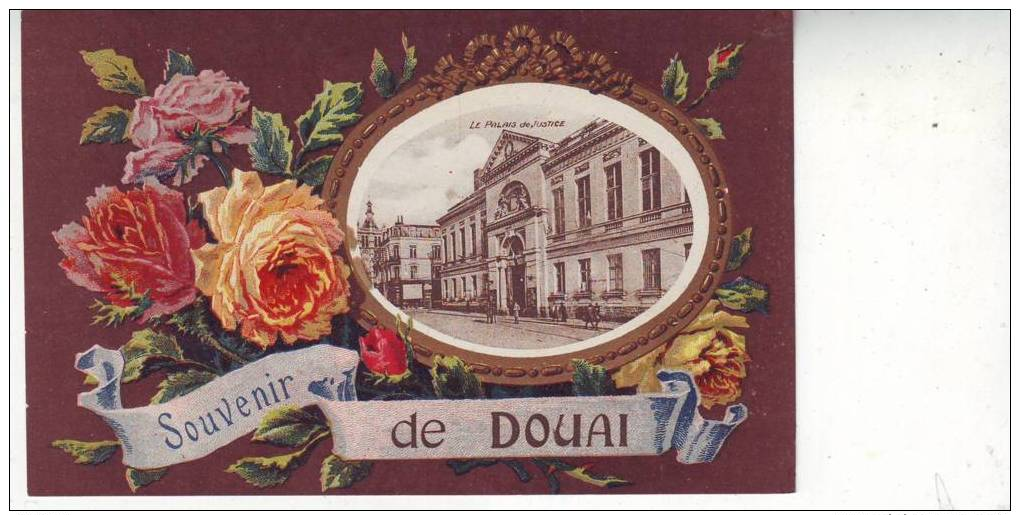 SOUVENIR  DE  DOUAI - Douai