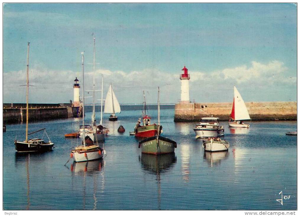 GROIX       PORT TUDY    PHARE   BATEAU - Groix