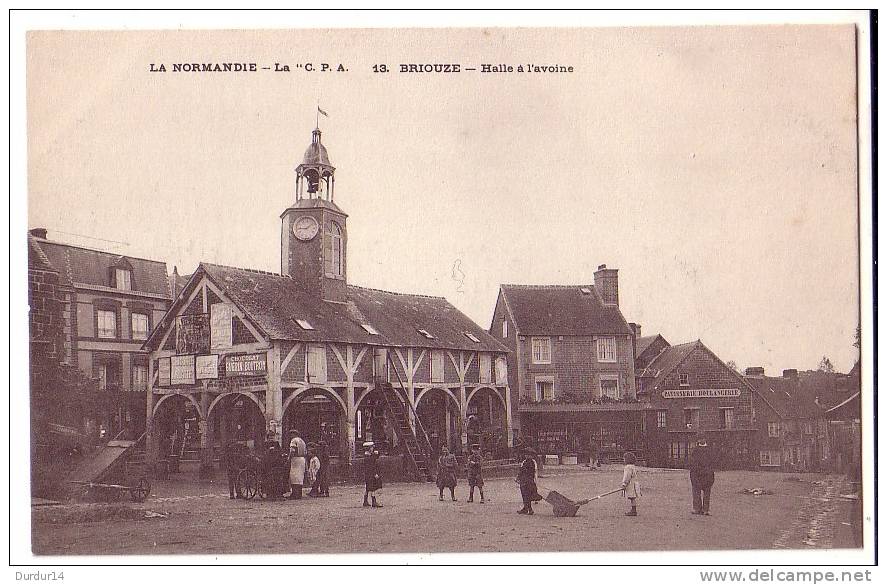 BRIOUZE ( Orne )  Halle à L'Avoine   ( Belle Carte Animée...) - Briouze