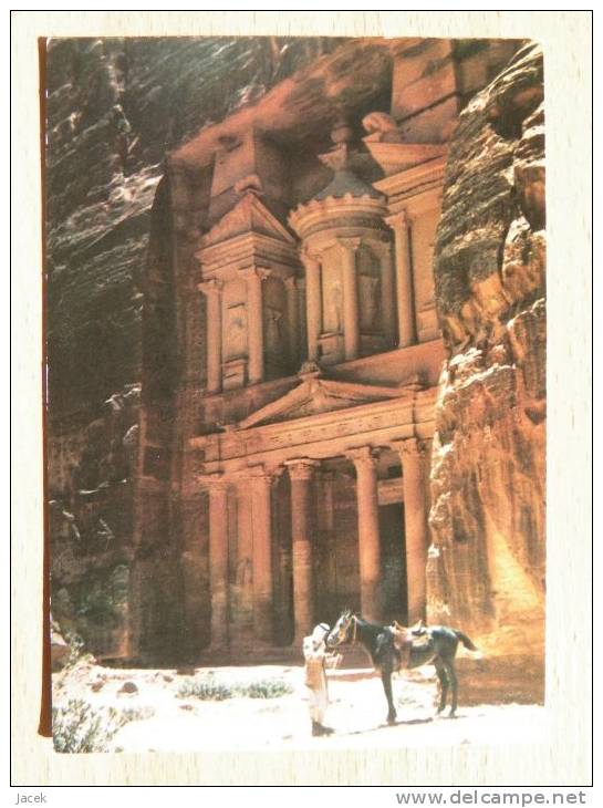 The Treasury, At Petra Jordan - Giordania