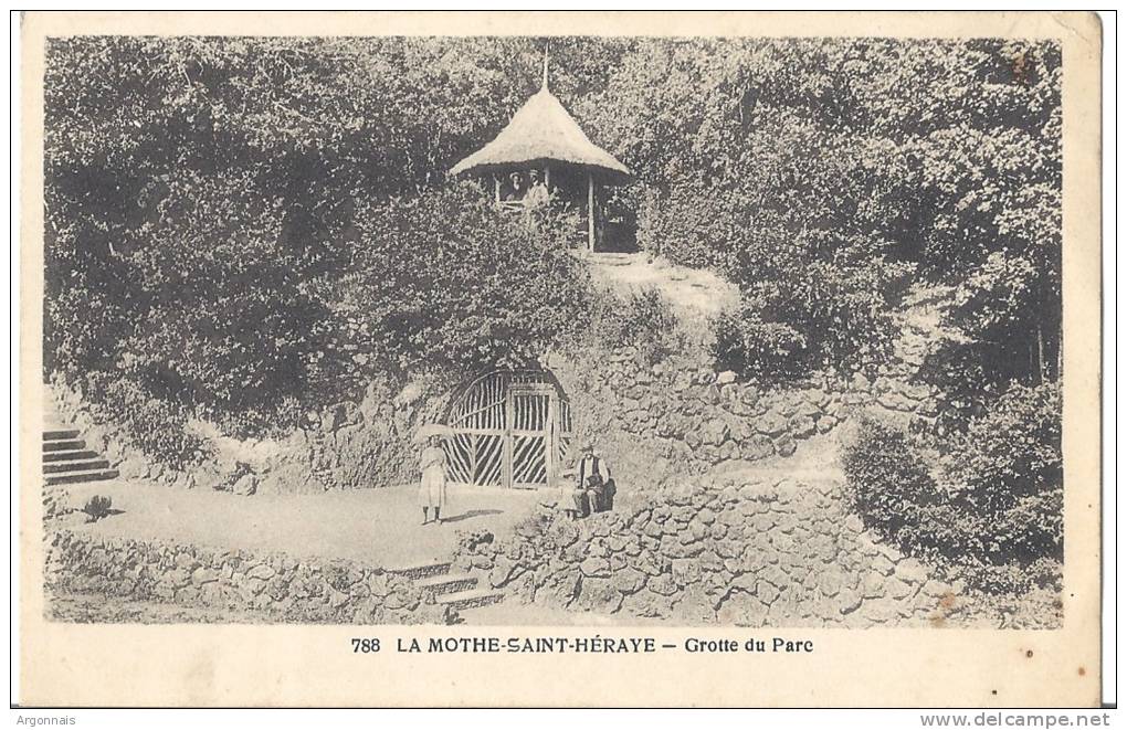 LA MOTHE SAINT HERAYE     Grotte Du Parc - La Mothe Saint Heray