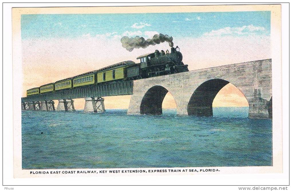 TRAIN-20  KEY WEST : Express Train At Sea : Florida East Coast Railway - Structures